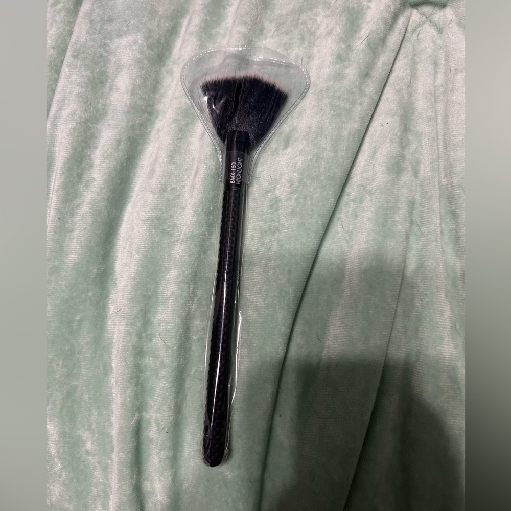 moda brush • pro highlight brush | bmx-150